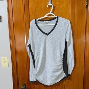 all at once women’s Gray and Black V-Neck Women's Top size extra large